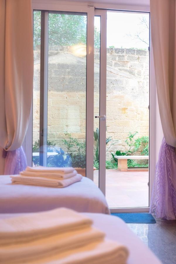 Palazzo Leo Suite And Apartment Lecce Exterior photo