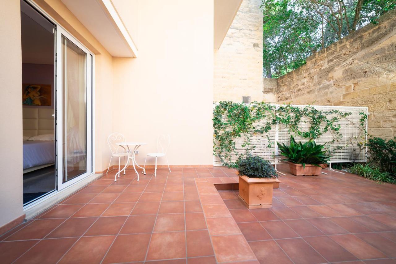 Palazzo Leo Suite And Apartment Lecce Exterior photo