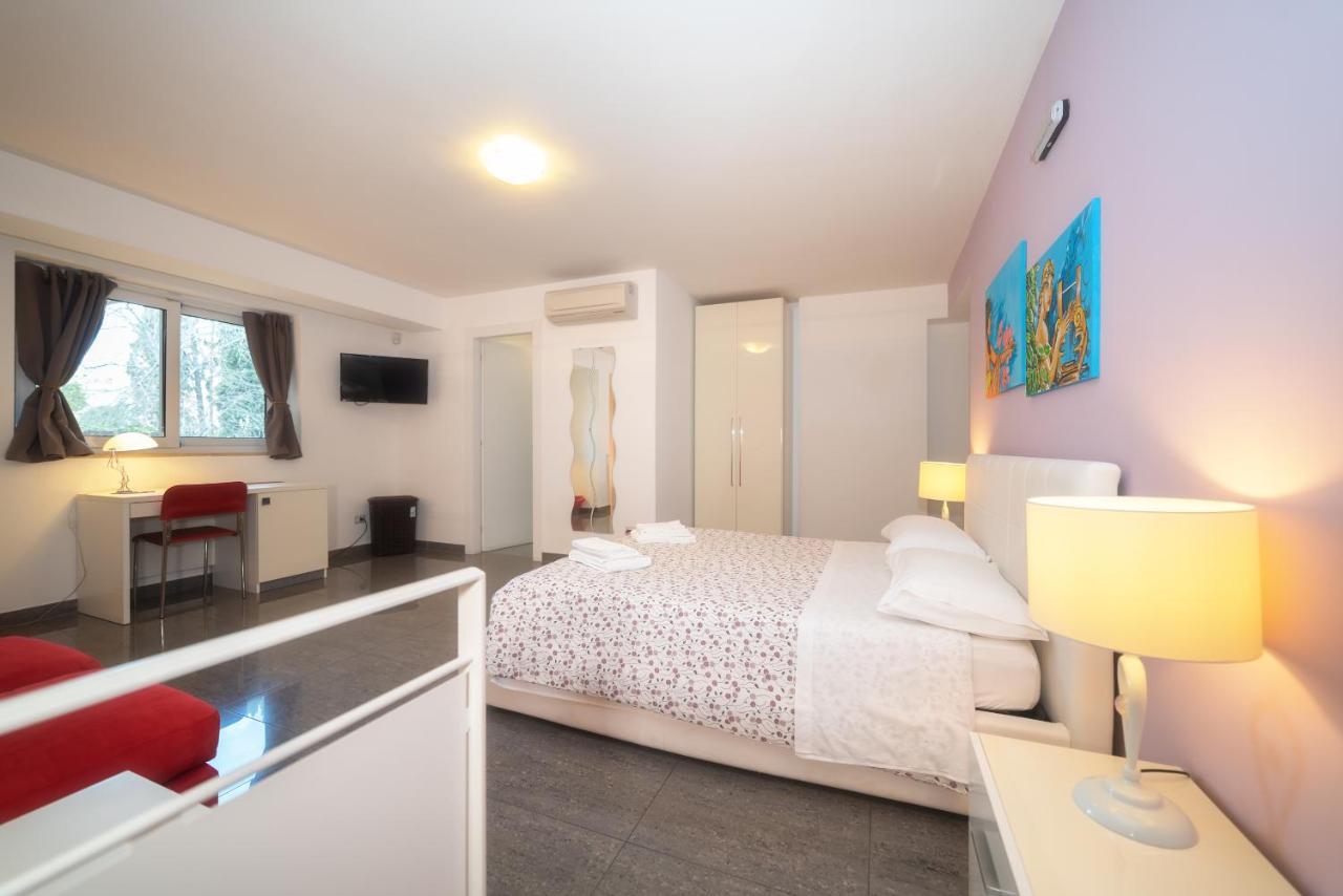 Palazzo Leo Suite And Apartment Lecce Exterior photo